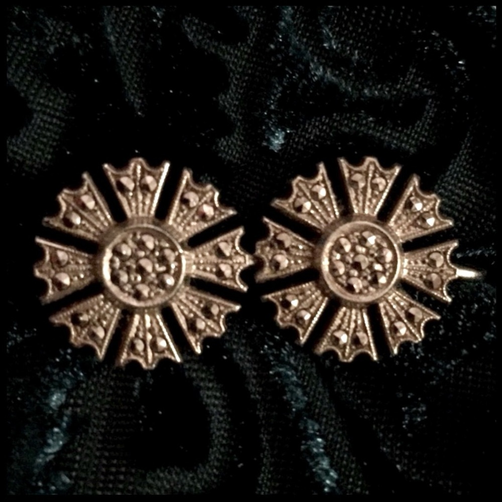 Vintage Starburst Sterling Marcasite Earrings Screw back